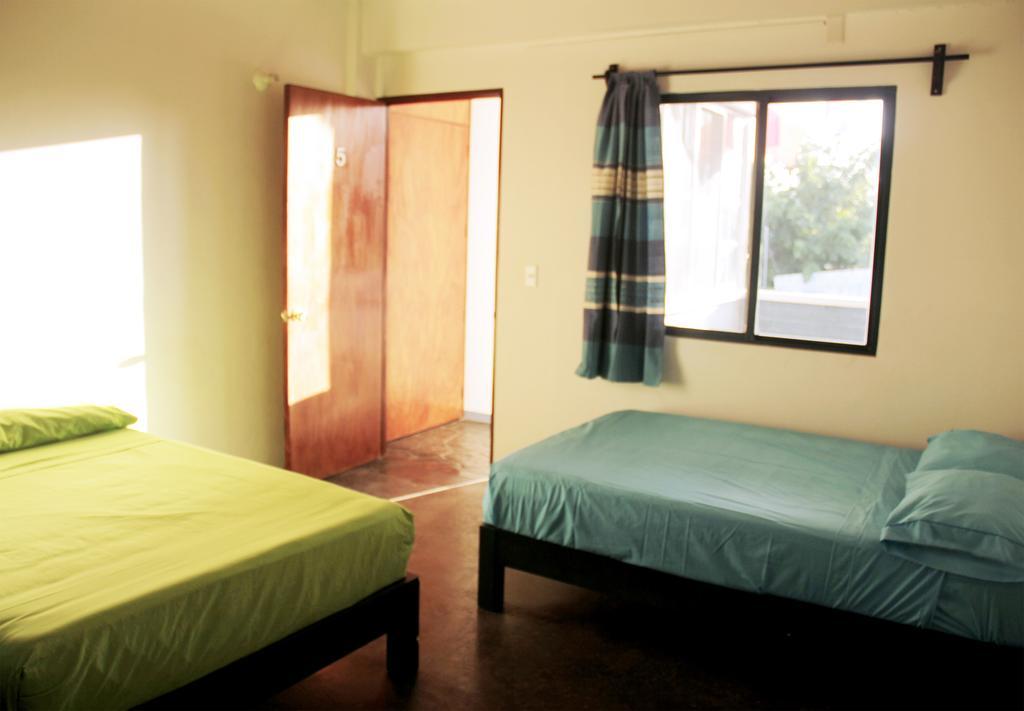 Hostal Azul Y Blanco サンタ・クルス・ウアトゥルコ エクステリア 写真